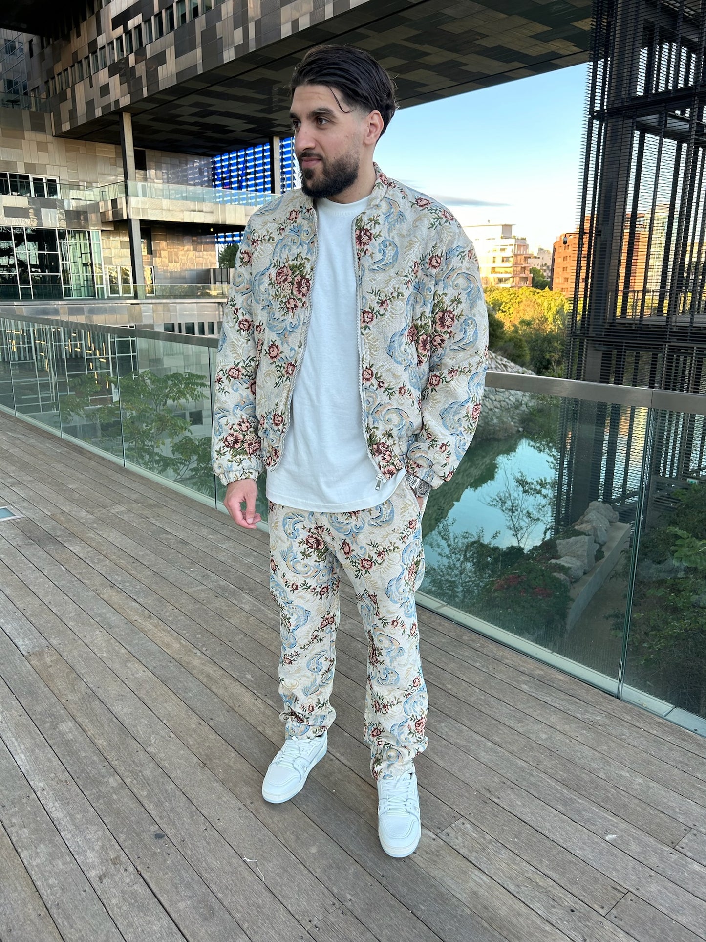 ENSEMBLE FLOWERS